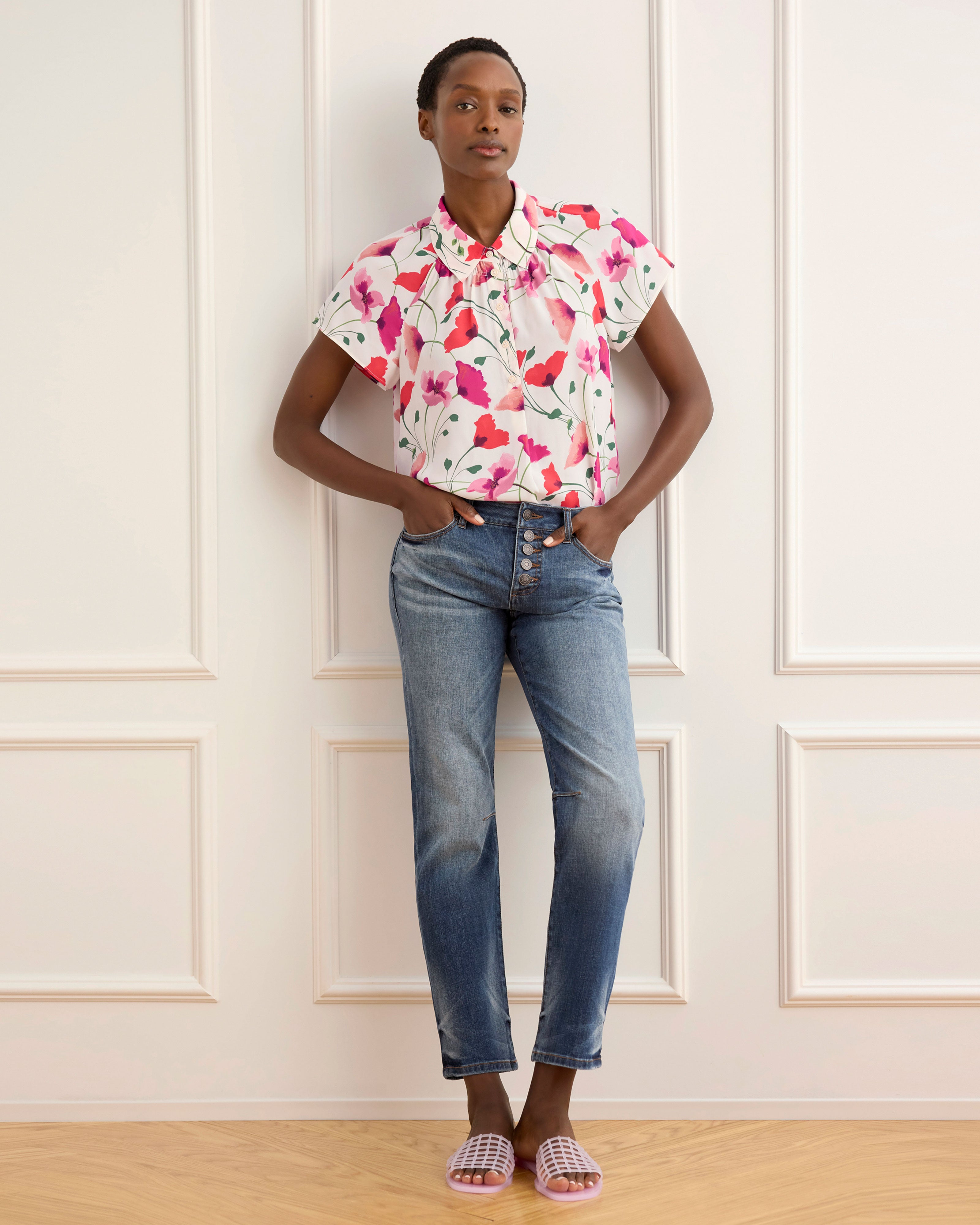 【正規品】 Bibiy CYNTHIA CROPPED BLOUSE Bibiy.|OFFICIAL ONLINE STORE