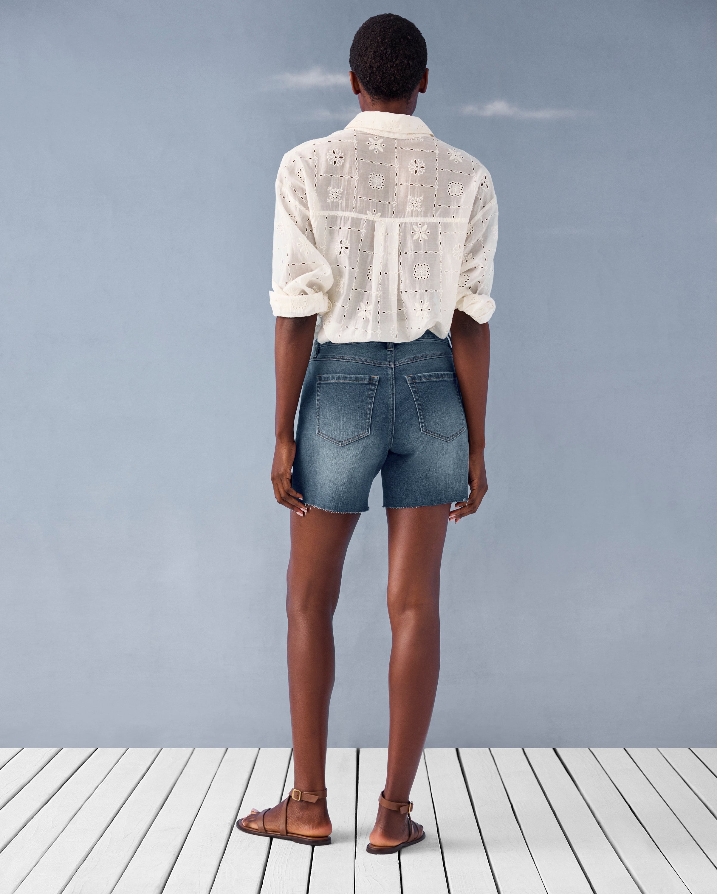 Women's Vintage Wash Jean Shorts | Chase Short – Cabi Clothing