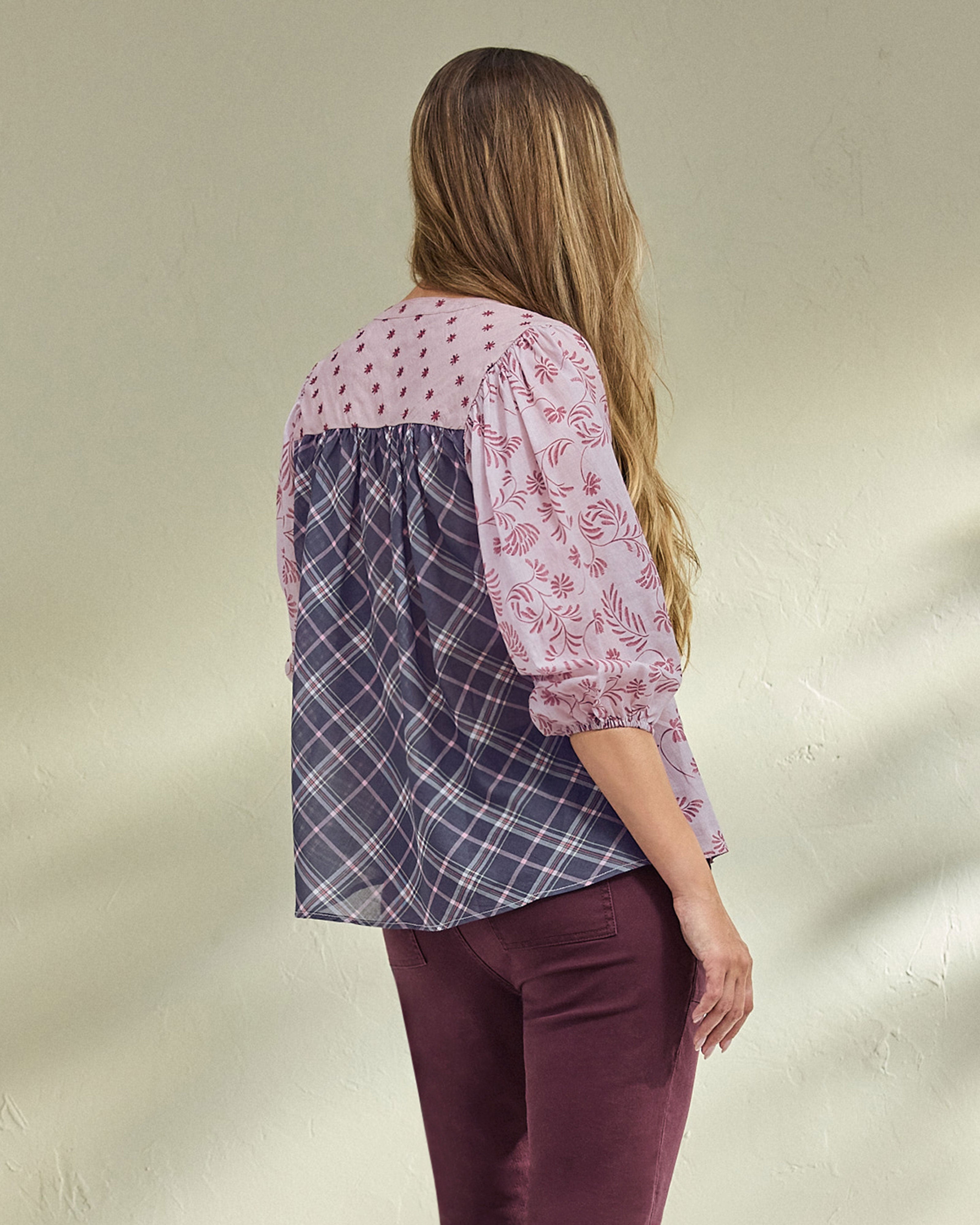 Willow Blouse – Cabi Clothing