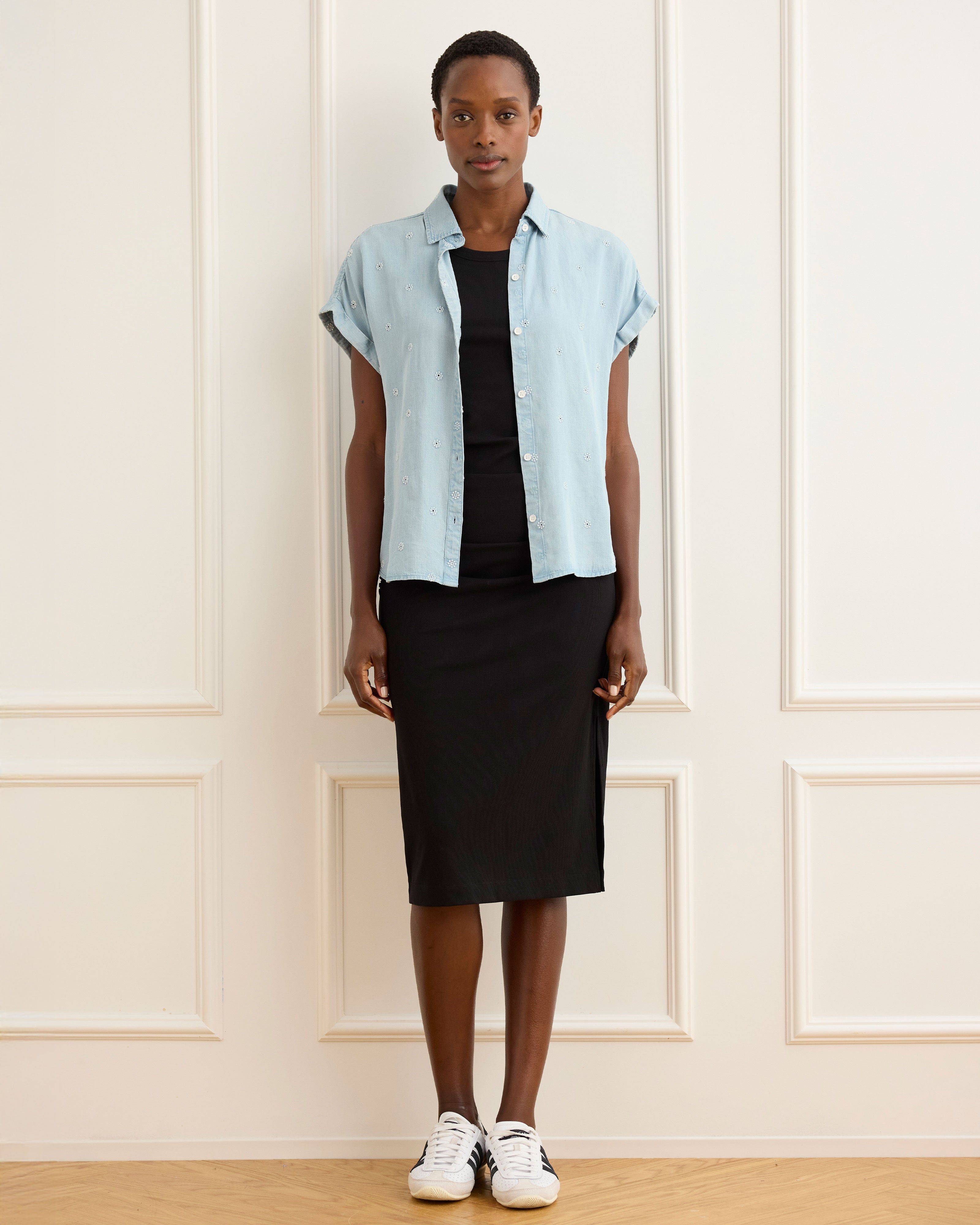 Women's Chambray Top | Petal Stitch Shirt | Cabi – Cabi Clothing